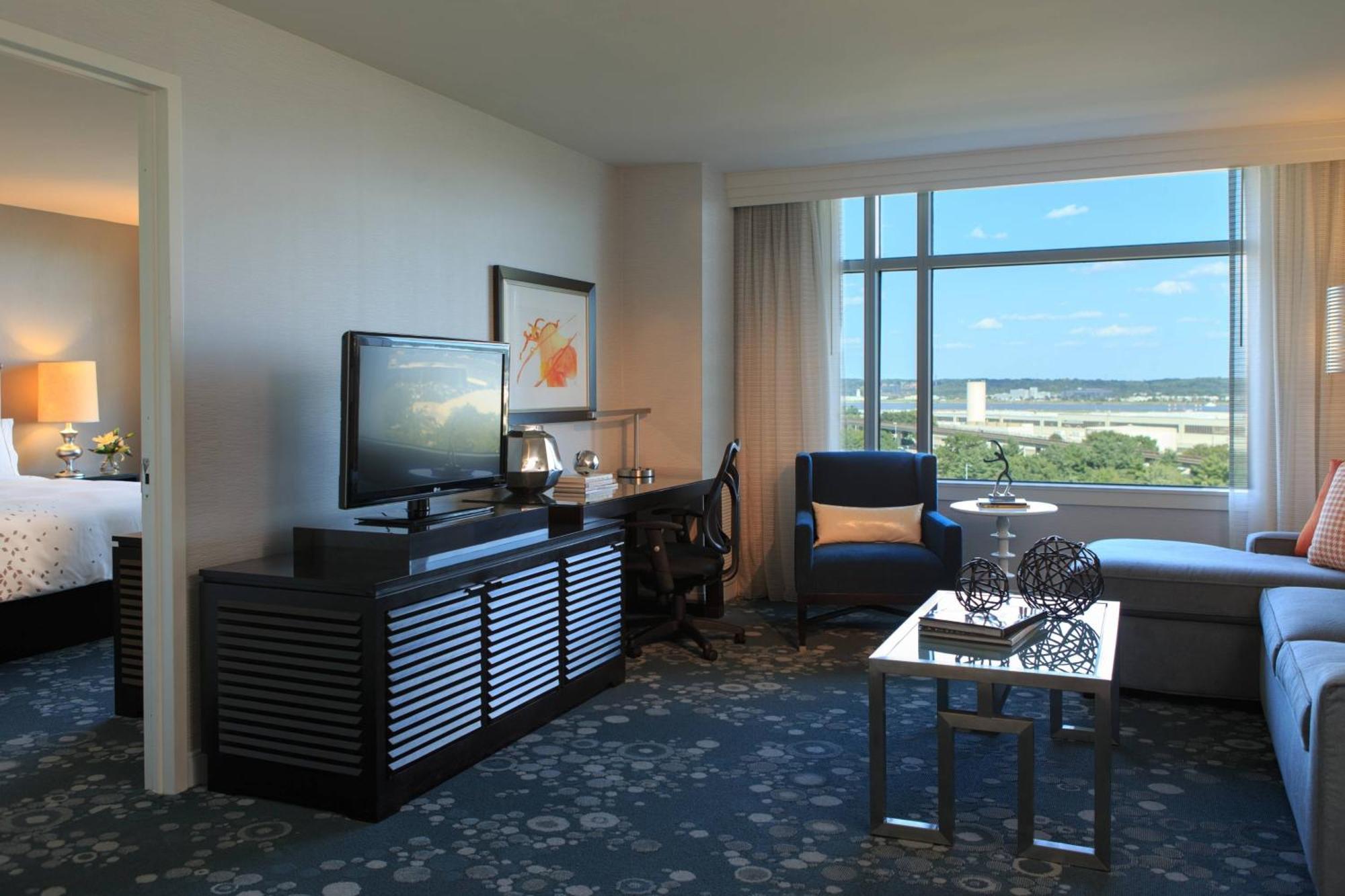 Renaissance Arlington Capital View Hotel Exteriör bild