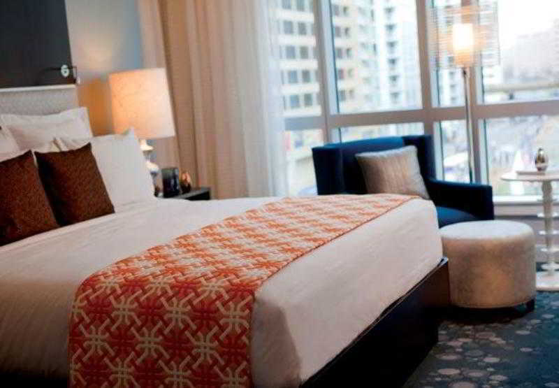 Renaissance Arlington Capital View Hotel Rum bild